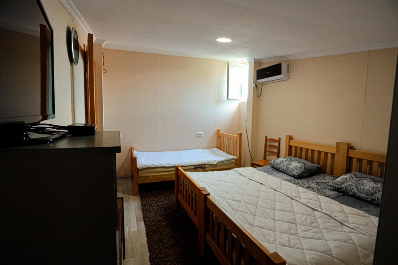 Guesthouse Gua Kutaisi Esterno foto